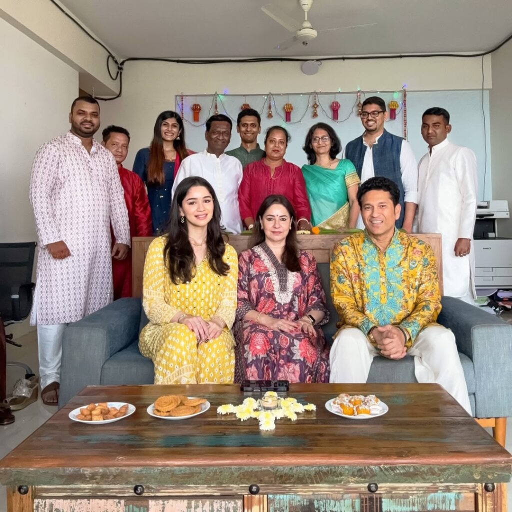 Sachin Tendulkar's Family Details Sachin Tendulkar's Family Details