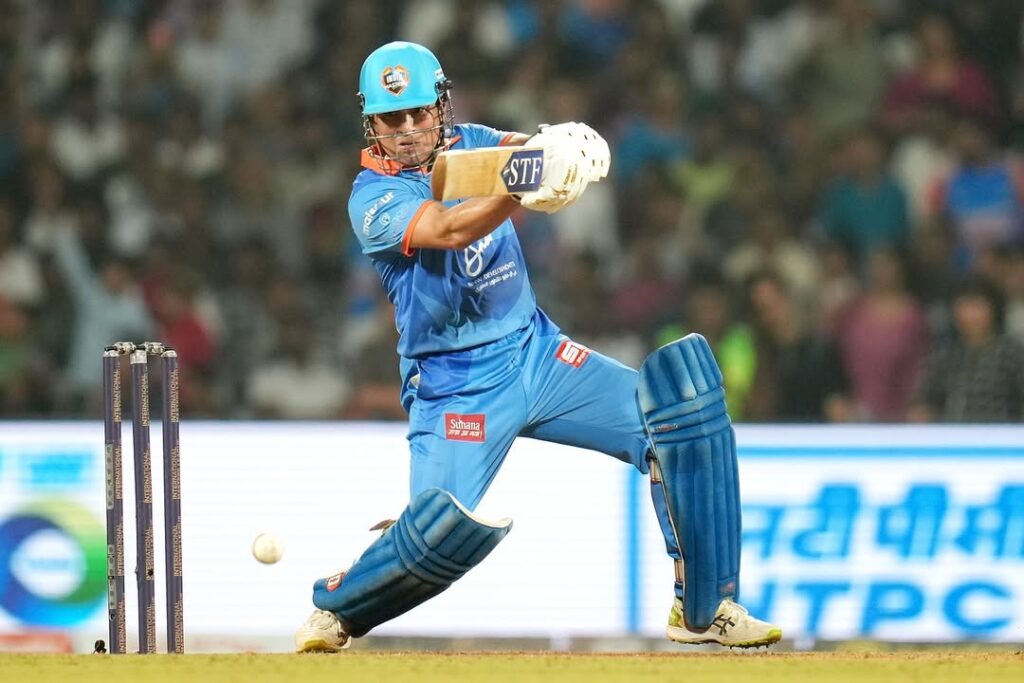 Master Blaster
Little Master
The God of Cricket